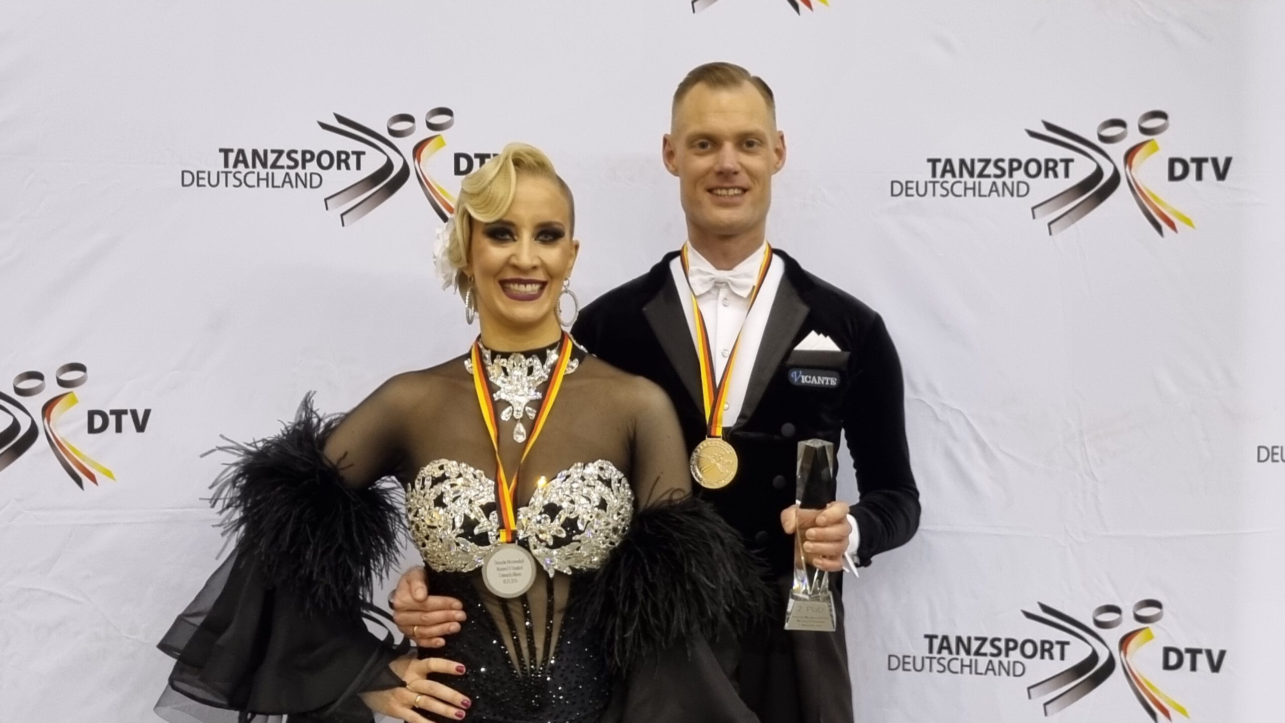 Alexander und Laura Voges bei der DM Masters I S-Standard