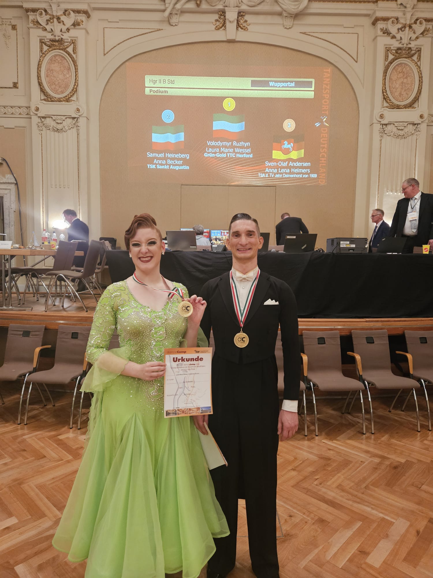 Laura Wessel + Volodymyr Ruzhin